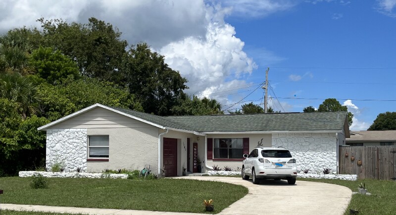 Primary Photo - 1700 Country Club Blvd