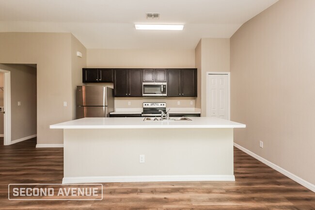 Building Photo - 2814 38th St SW