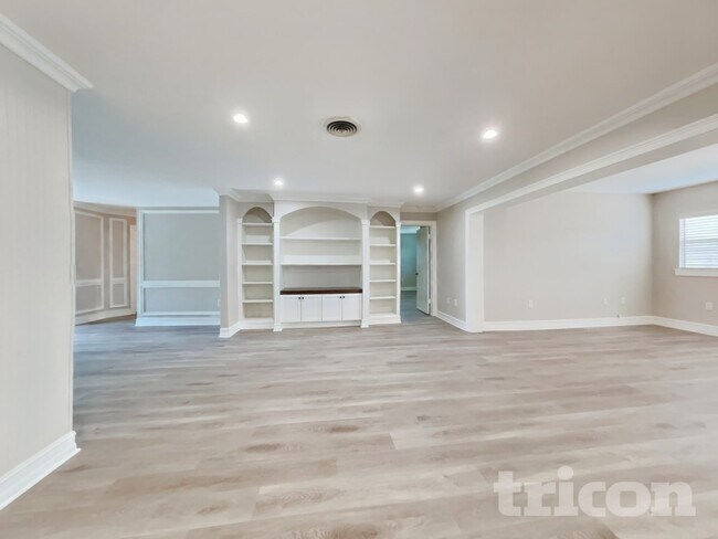 Foto del edificio - 331 Mendez Dr