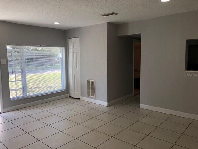 Foto del edificio - 4062 10th Ave N