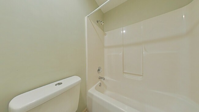 Building Photo - 3355 Galleria Dr