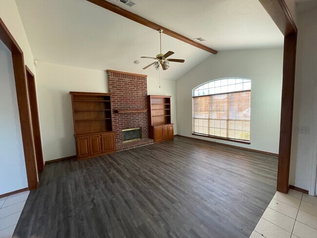 Building Photo - 708 Old Bugle Rd