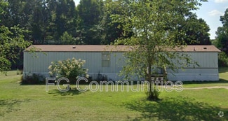 Building Photo - 135 Oak Knoll Dr