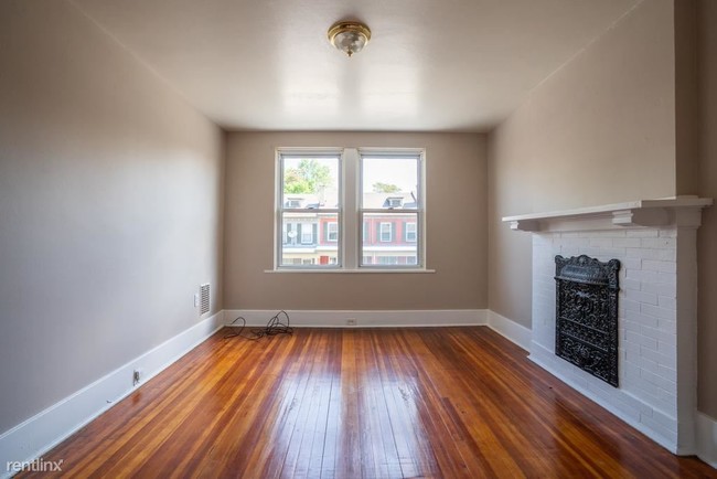 Foto del edificio - 3 br, 1 bath Townhome - 200 Laurel Ave