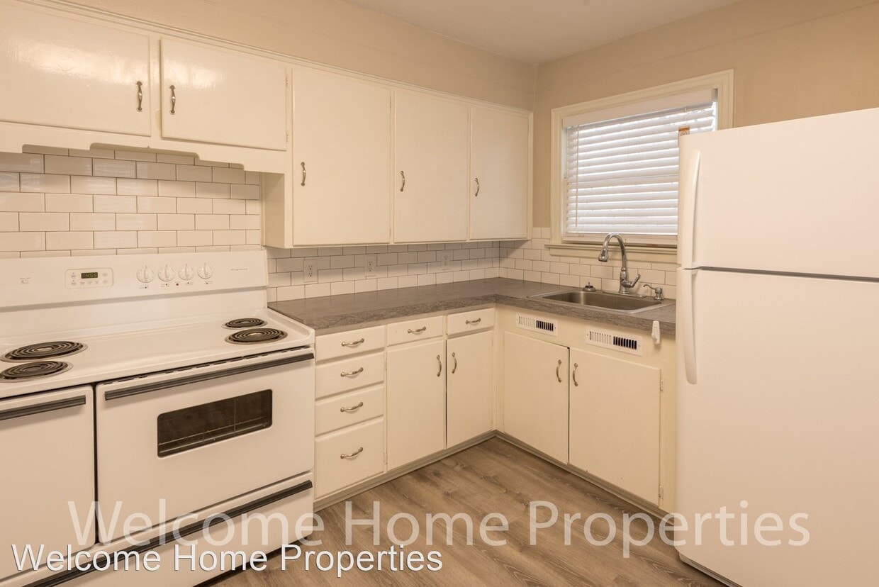 318 SE 6th St, College Place, WA 99324 Apartment for Rent in College