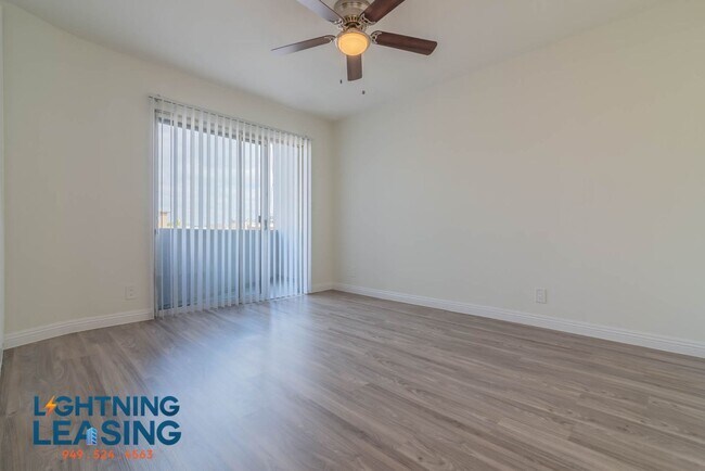 Foto del edificio - 11621 Sylvan St