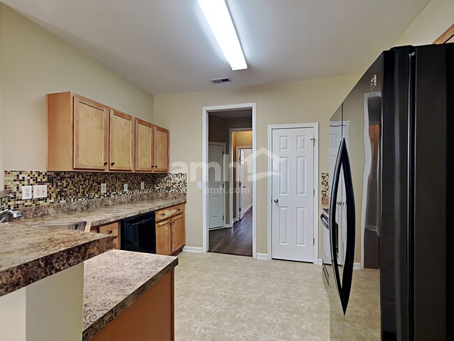Building Photo - 204 Marino Place