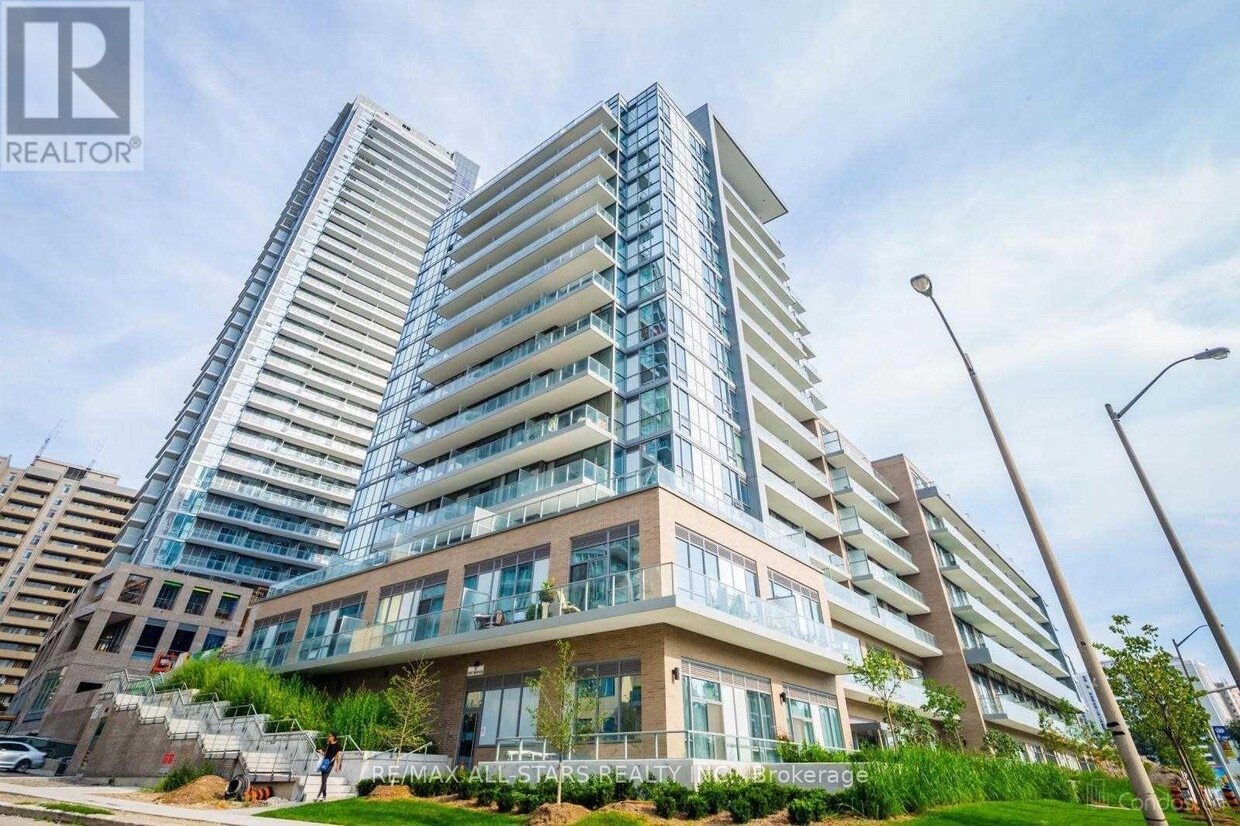 Photo principale - 52 Forest Manor Rd