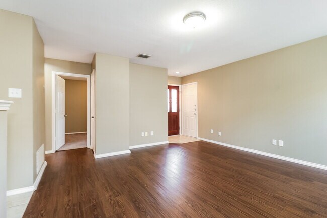 Building Photo - 9036 Sun Haven Way