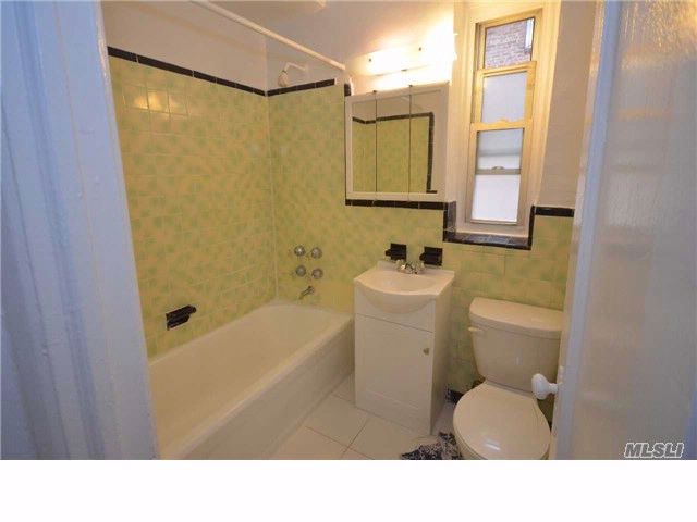 Building Photo - 7734 Austin St