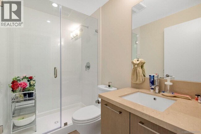 Photo du bâtiment - 7008 River Pkwy