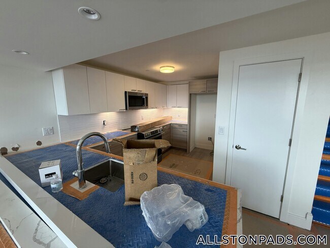 Foto del edificio - 1079 Commonwealth Ave