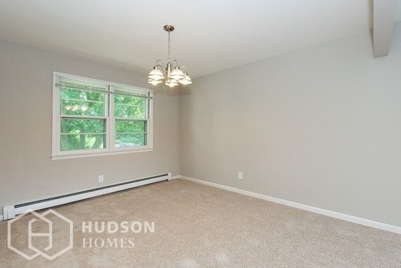Foto del edificio - NOW AVAILABLE!  - 85 ROCK RD Unit 2, Hawth...