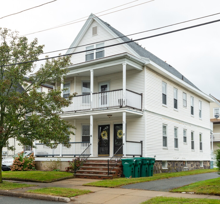 19 Graves Ave Unit 1, Lynn, MA 01902 Apartments in Lynn, MA