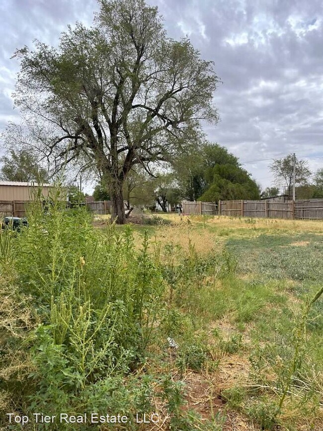 Building Photo - 4 br, 2 bath House - 200 E 5th Ave