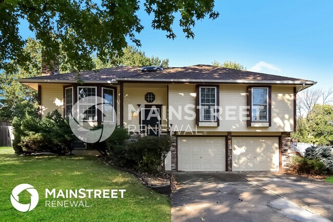 Building Photo - 510 SE Timbercreek Ln