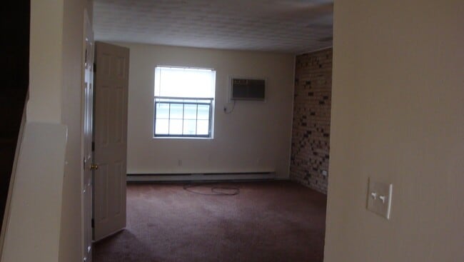 Building Photo - 5265 College Corner Pike