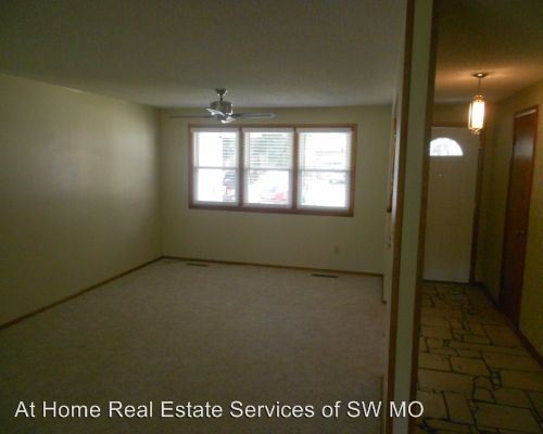 Foto del edificio - 630 E Woodland St