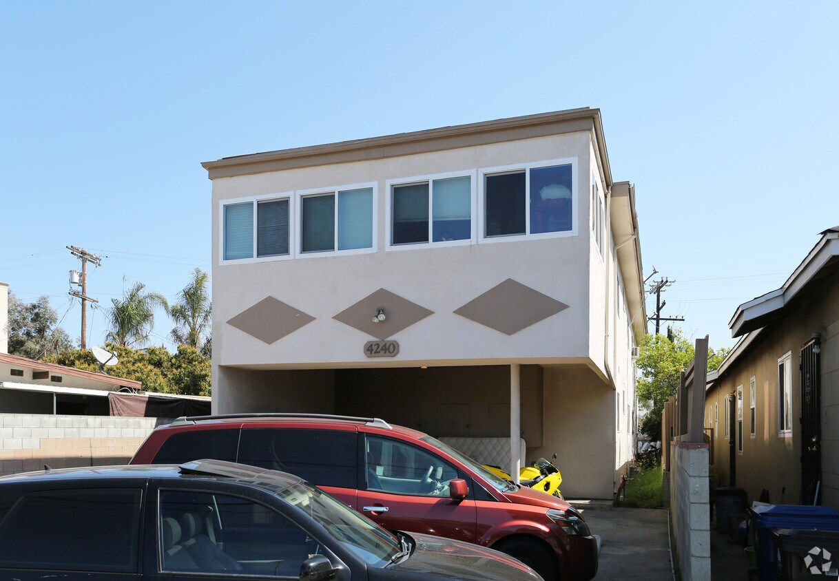Building Photo - 4240 S Centinela Ave