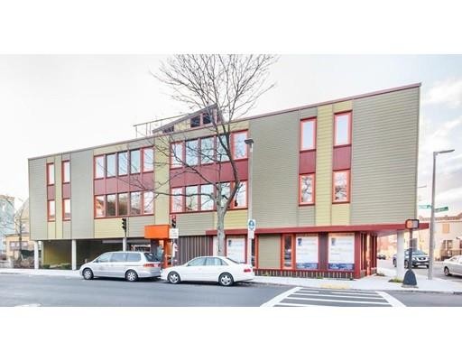 Primary Photo - 719 Washington St
