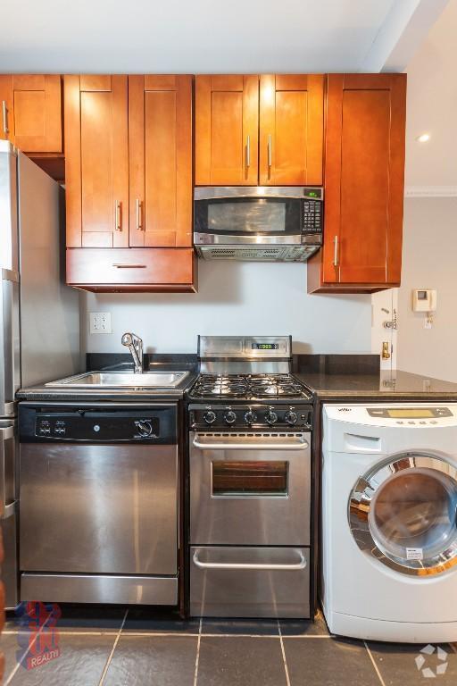 Building Photo - 416 East 13 (1st Ave & Ave A), #2C