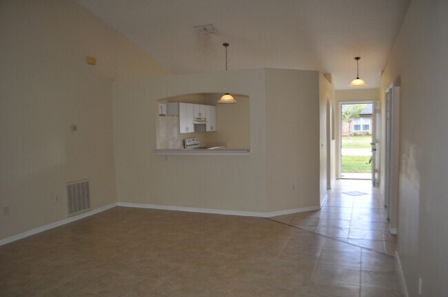 Building Photo - Indian Trails Home