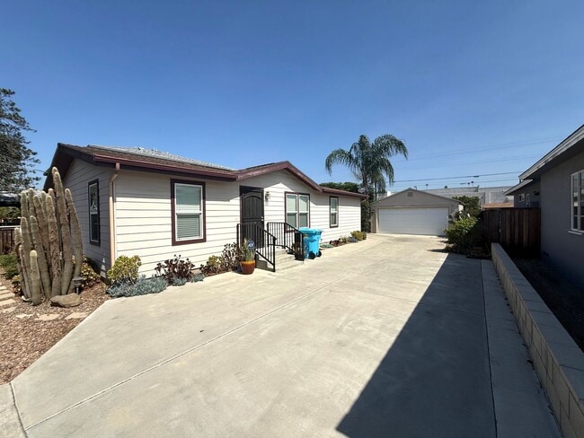 Foto del edificio - Spacious 3-bedroom, 2-bathroom home in the desirable College Area of San Diego