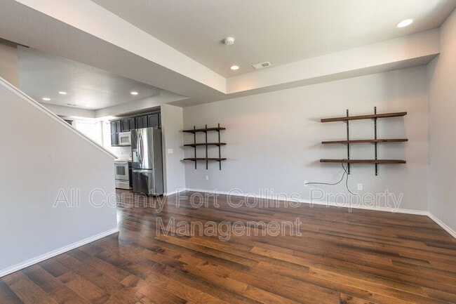 Building Photo - 538 Winnipeg Ct