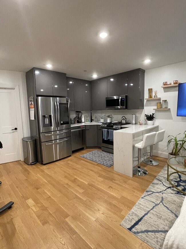 6 Everett Pl Unit 1, Boston, MA 02128 Condo for Rent in Boston, MA