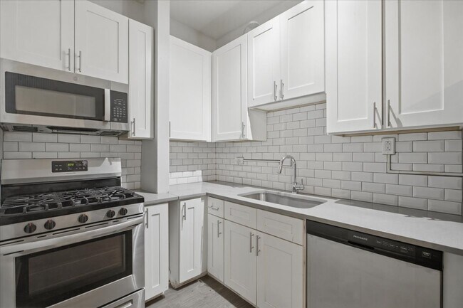 Foto del edificio - 5020 S Blackstone Ave