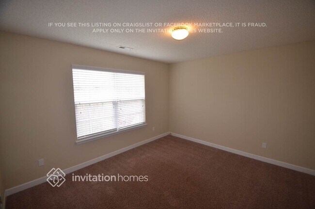 Foto del edificio - 6329 Day Lilly Ln