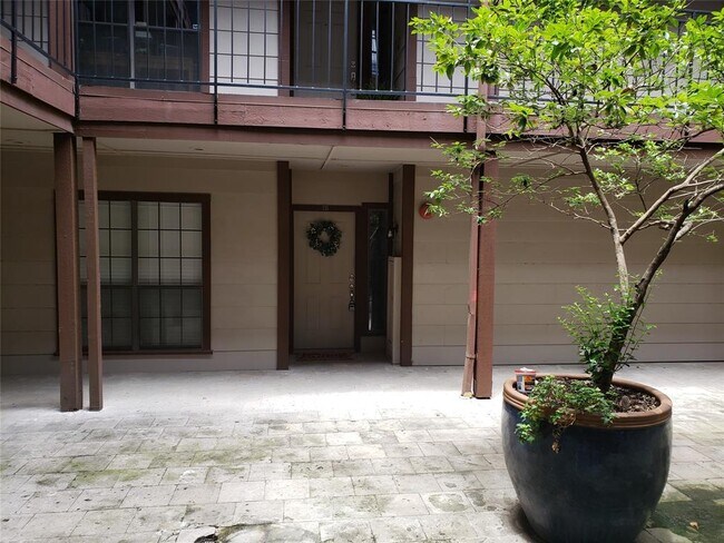 Foto del edificio - 4510 Druid Ln