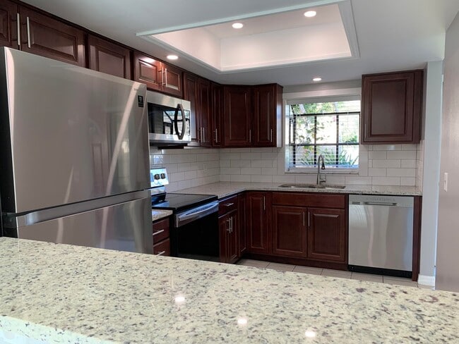 Building Photo - 3190 Shingle Creek Ct