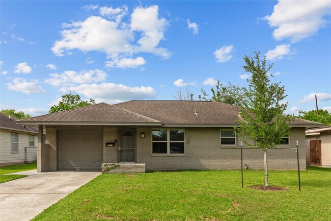 Foto del edificio - 6714 Langdon Ln