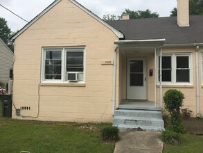 Building Photo - 1400 Summit Ave