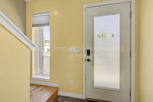 Foto del edificio - 1753 Julian St
