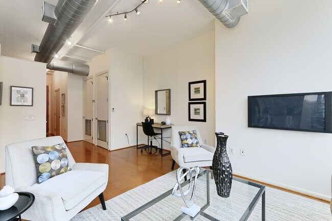Foto del edificio - 811 4th St NW