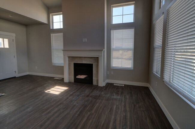 Building Photo - End Unit With Finished Basement