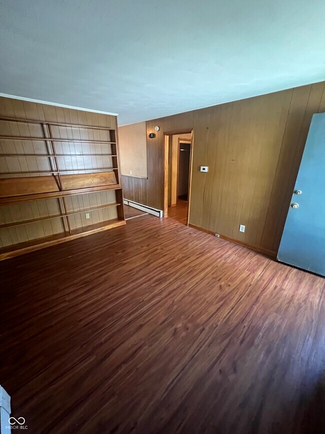 Foto del edificio - 107 Wallace Dr