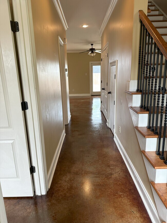 Foto del edificio - 111 Village Square Dr