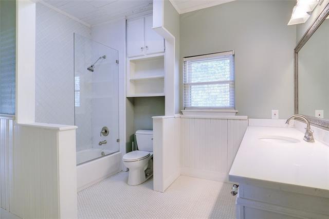 Foto del edificio - 400 W Highland St