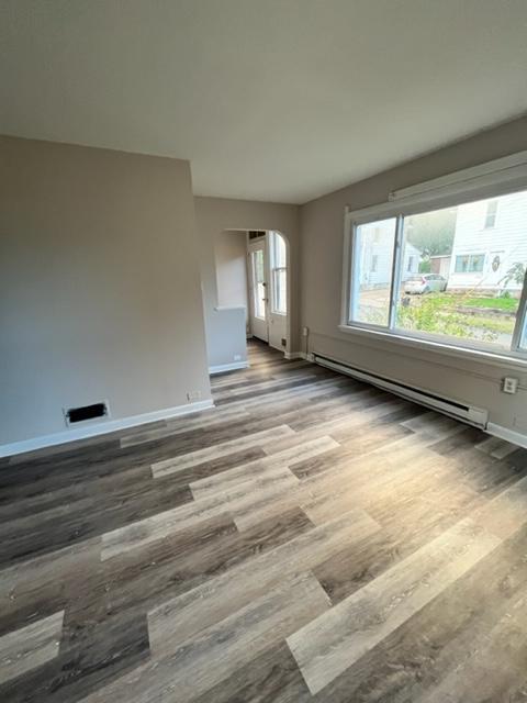 Foto del edificio - 311 Newgarden Ave.