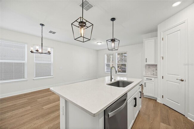 Foto del edificio - 16436 Silver Brook Wy