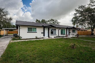 Building Photo - 427 92nd Ave N