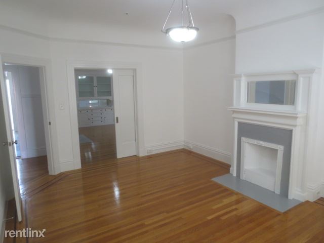 Building Photo - 945 Oak St