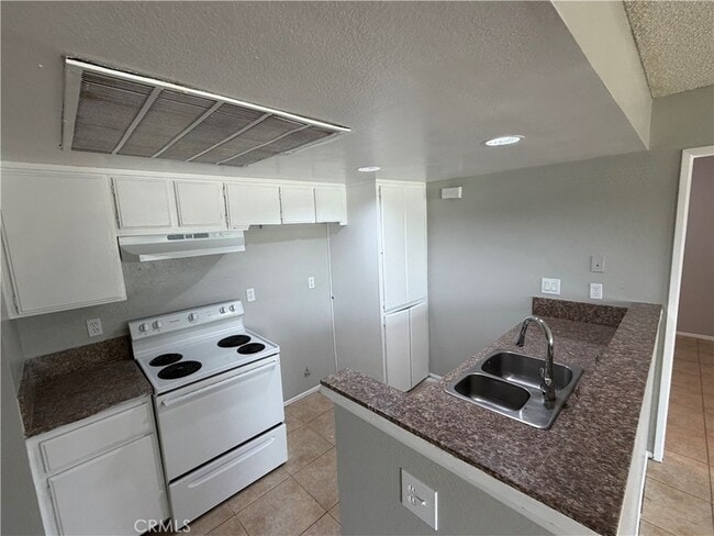 Photo - 3732 Oak Creek Drive Unit E Apartment
