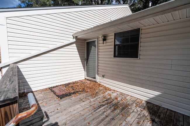Foto del edificio - 1101 Greentree Ct