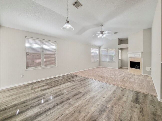 Foto del edificio - 18707 Scented Candle Way