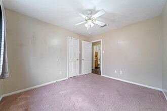 Building Photo - 7530 Alderly Dr