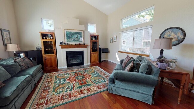 Foto del edificio - Beautiful sunny home